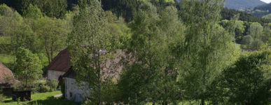 De la campagne à la ville : croire entre les lignes